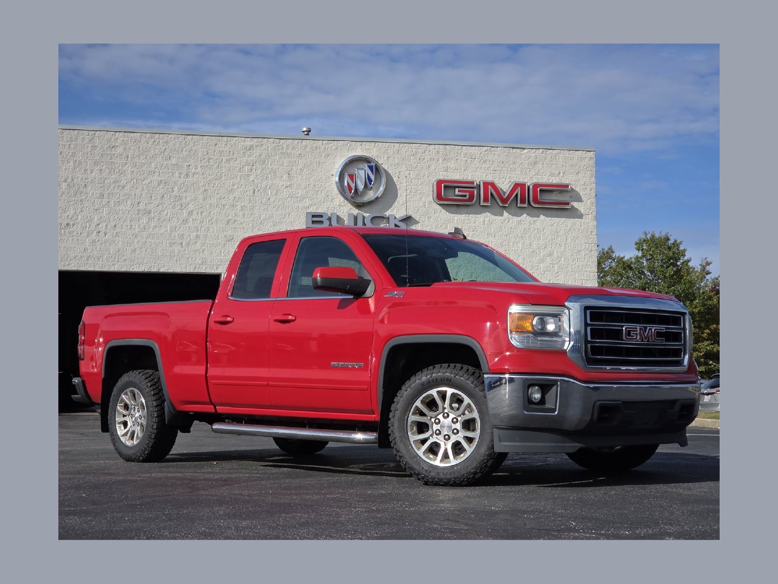 Used 2015 GMC Sierra 1500 SLE w/ SLE Value Package AWD/4WD image 1