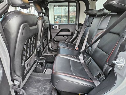 Used 2021 Jeep Gladiator Rubicon w/ Trailer Tow Package image 19