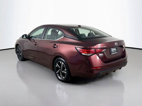 Used 2024 Nissan Sentra SV FWD image 10