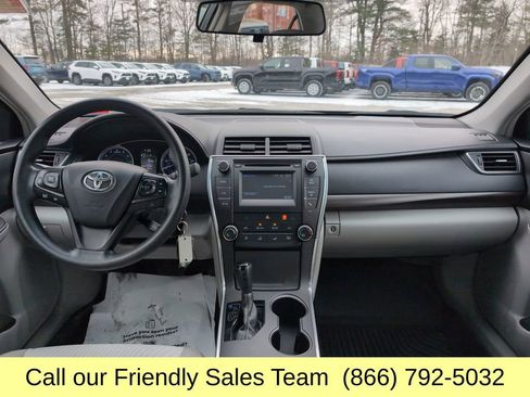 Used 2016 Toyota Camry LE image 15