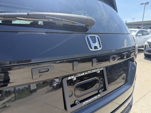 Used 2023 Honda Pilot Elite image 8