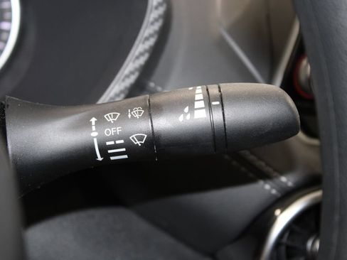 Used 2025 Nissan Sentra SV FWD image 36