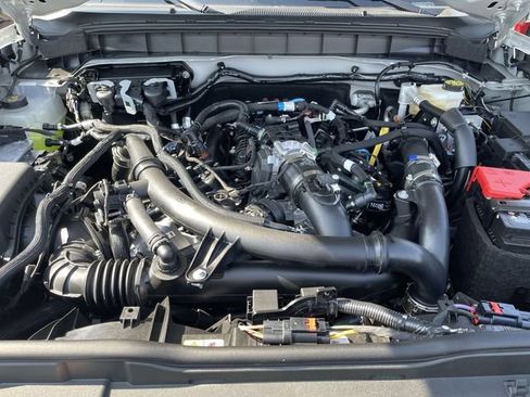 New 2026 Ford Bronco Outer Banks w/ Sasquatch Package AWD/4WD image 12