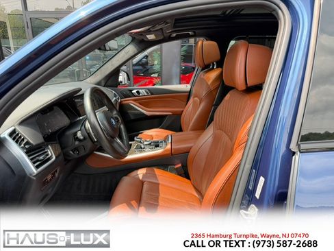 Used 2022 BMW X5 xDrive45e w/ M Sport Package AWD/4WD image 11