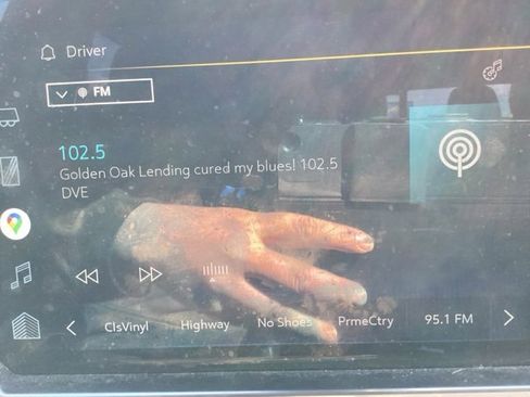 Used 2022 Chevrolet Silverado 1500 LT image 21