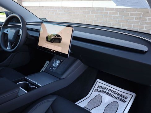 Used 2025 Tesla Model 3 Long Range AWD/4WD image 29