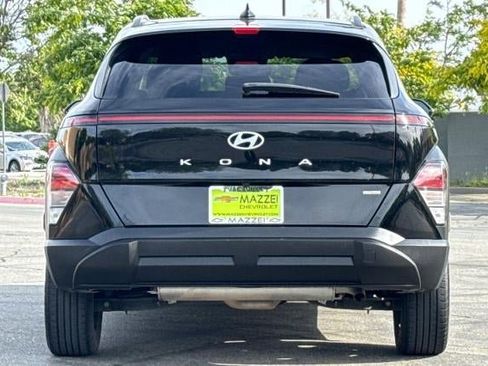 Used 2024 Hyundai Kona SEL AWD/4WD image 10