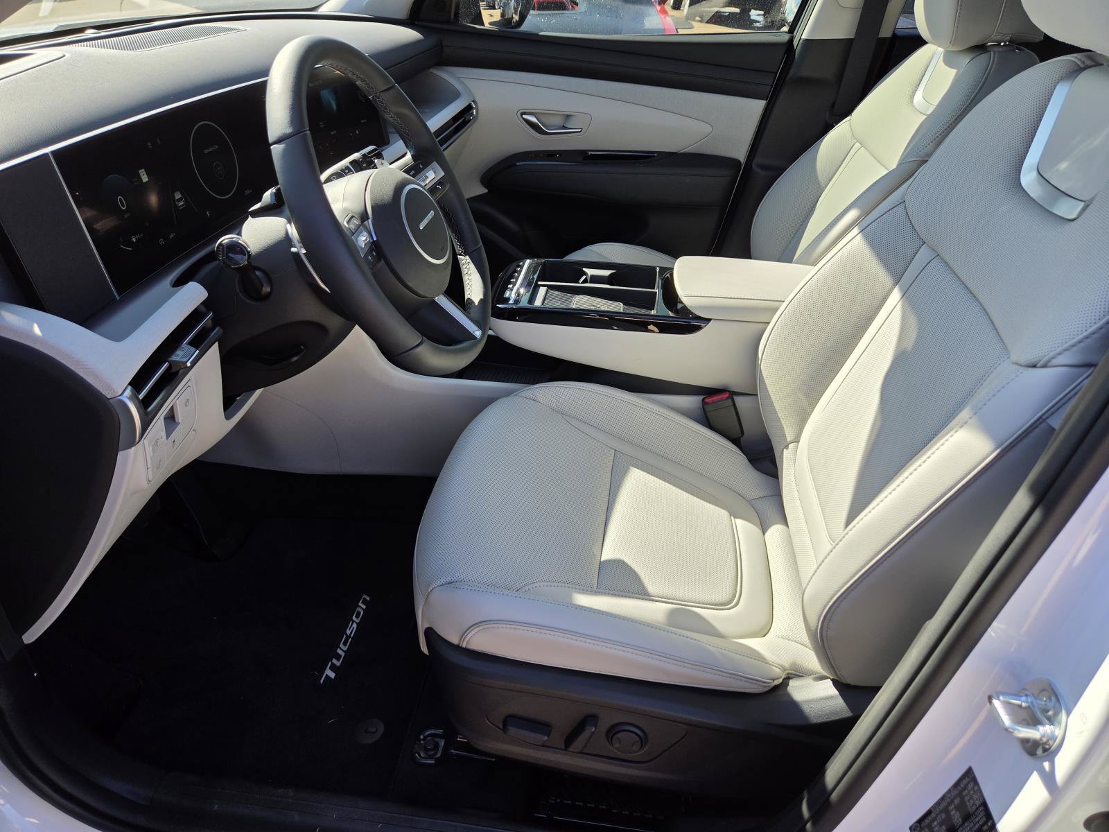 New 2026 Hyundai Tucson Limited FWD image 17