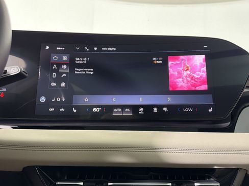 New 2025 Audi Q6 e-tron Premium image 24