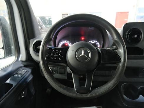 Used 2019 Mercedes-Benz Sprinter 1500 w/ Driver Convenience Package image 27
