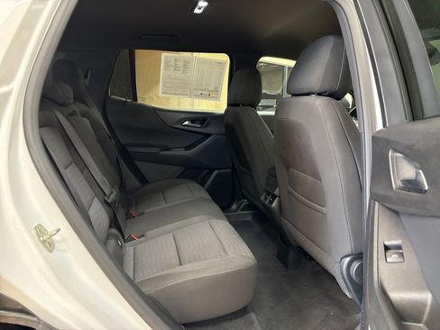 Used 2025 Chevrolet Equinox LT FWD image 25