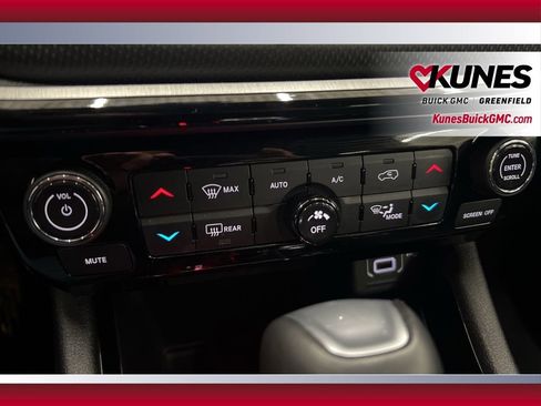 Used 2025 Jeep Compass Trailhawk image 29