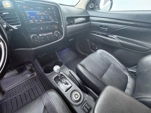 Used 2016 Mitsubishi Outlander SEL AWD/4WD image 15