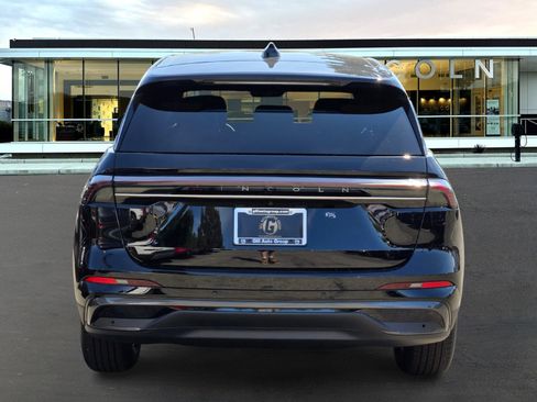 New 2025 Lincoln Nautilus Premier w/ Jet Appearance Package image 5