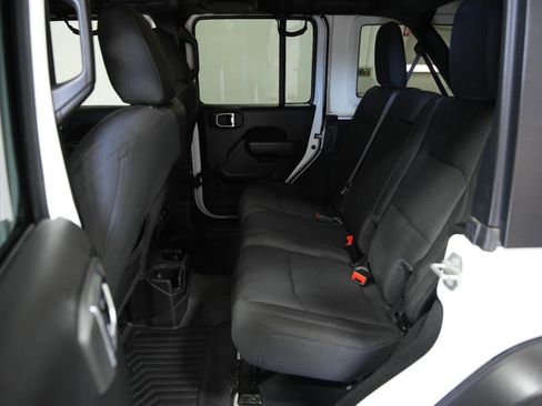 Used 2022 Jeep Wrangler Unlimited Sport AWD/4WD image 19