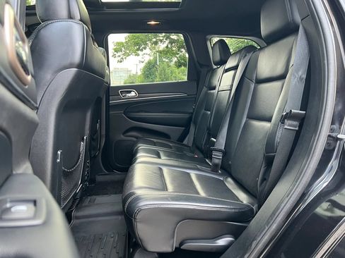 Used 2015 Jeep Grand Cherokee Limited w/ Luxury Group II AWD/4WD image 14