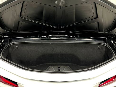 Used 2024 Chevrolet Corvette Stingray Premium Conv w/ Battery Protection Package image 22