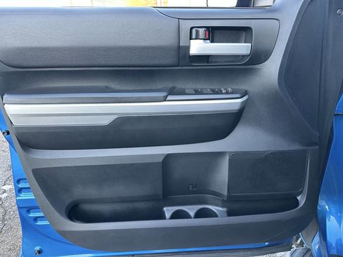 Used 2016 Toyota Tundra SR5 w/ TRD Off Road Package image 24