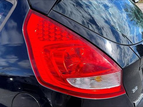 Used 2012 Ford Fiesta SE image 20