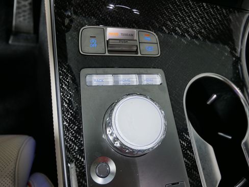 Certified 2026 Genesis GV70 3.5T Sport Prestige AWD/4WD image 29