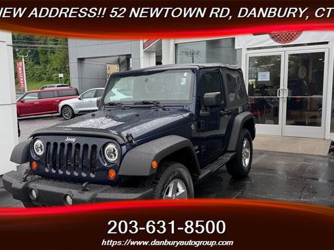 Used 2013 Jeep Wrangler Sport AWD/4WD image 2