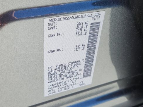 Used 2025 Nissan Leaf S FWD image 17