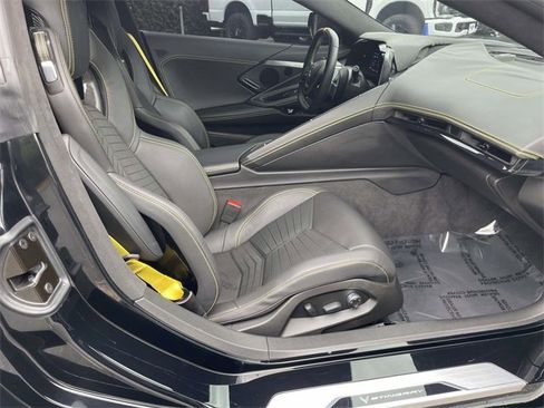 Used 2023 Chevrolet Corvette Stingray Premium Conv w/ Z51 Performance Package image 31
