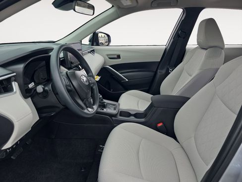 New 2026 Toyota Corolla Cross L image 9