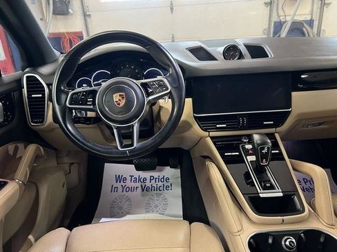 Used 2019 Porsche Cayenne AWD/4WD image 7