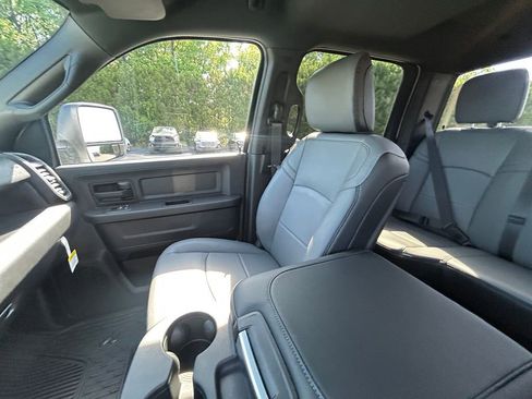 New 2026 RAM 3500 Tradesman AWD/4WD image 23