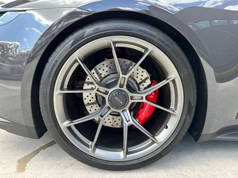 Used 2022 Porsche 911 GT3 image 38