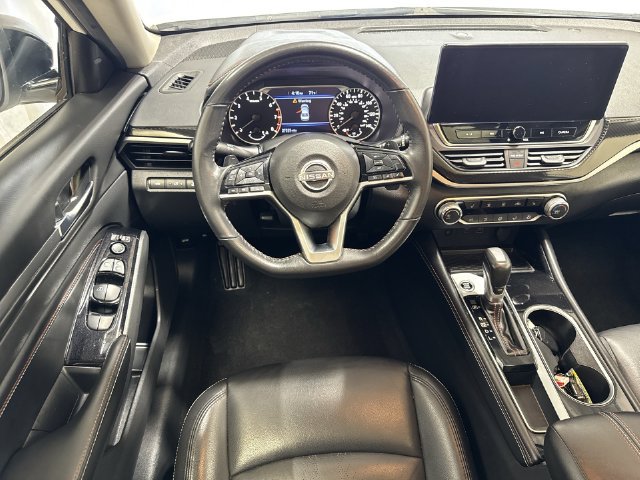 Used 2023 Nissan Altima 2.5 SR w/ SR Premium Package FWD image 15