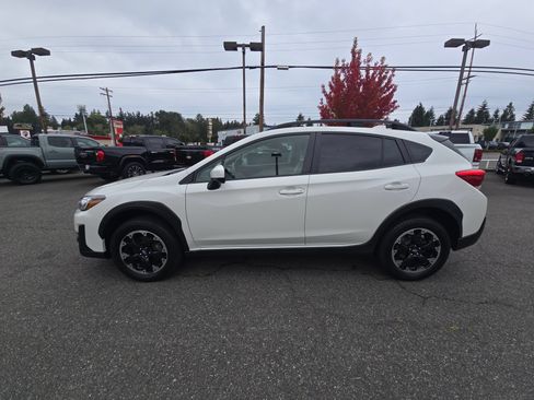 Used 2021 Subaru Crosstrek 2.0i Premium AWD/4WD image 4