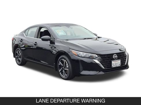 Used 2024 Nissan Sentra SV FWD image 2