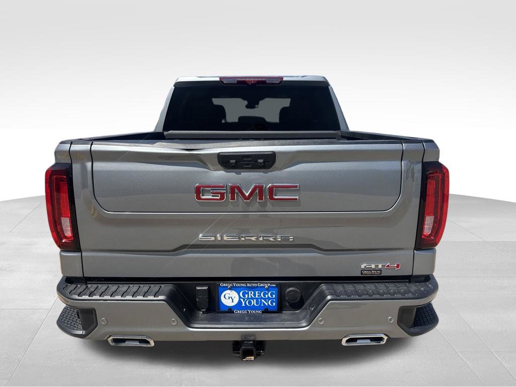 Used 2025 GMC Sierra 1500 AT4 w/ Technology Package AWD/4WD image 9