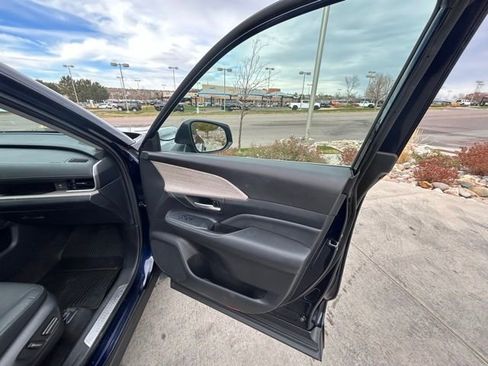 Used 2024 Toyota Grand Highlander AWD Hybrid image 28