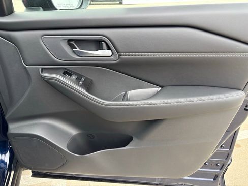 New 2026 Nissan Rogue SV w/ SV Premium Package image 17