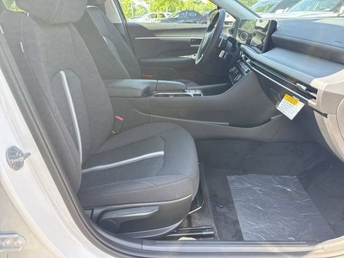 New 2026 Hyundai Sonata SEL FWD image 13