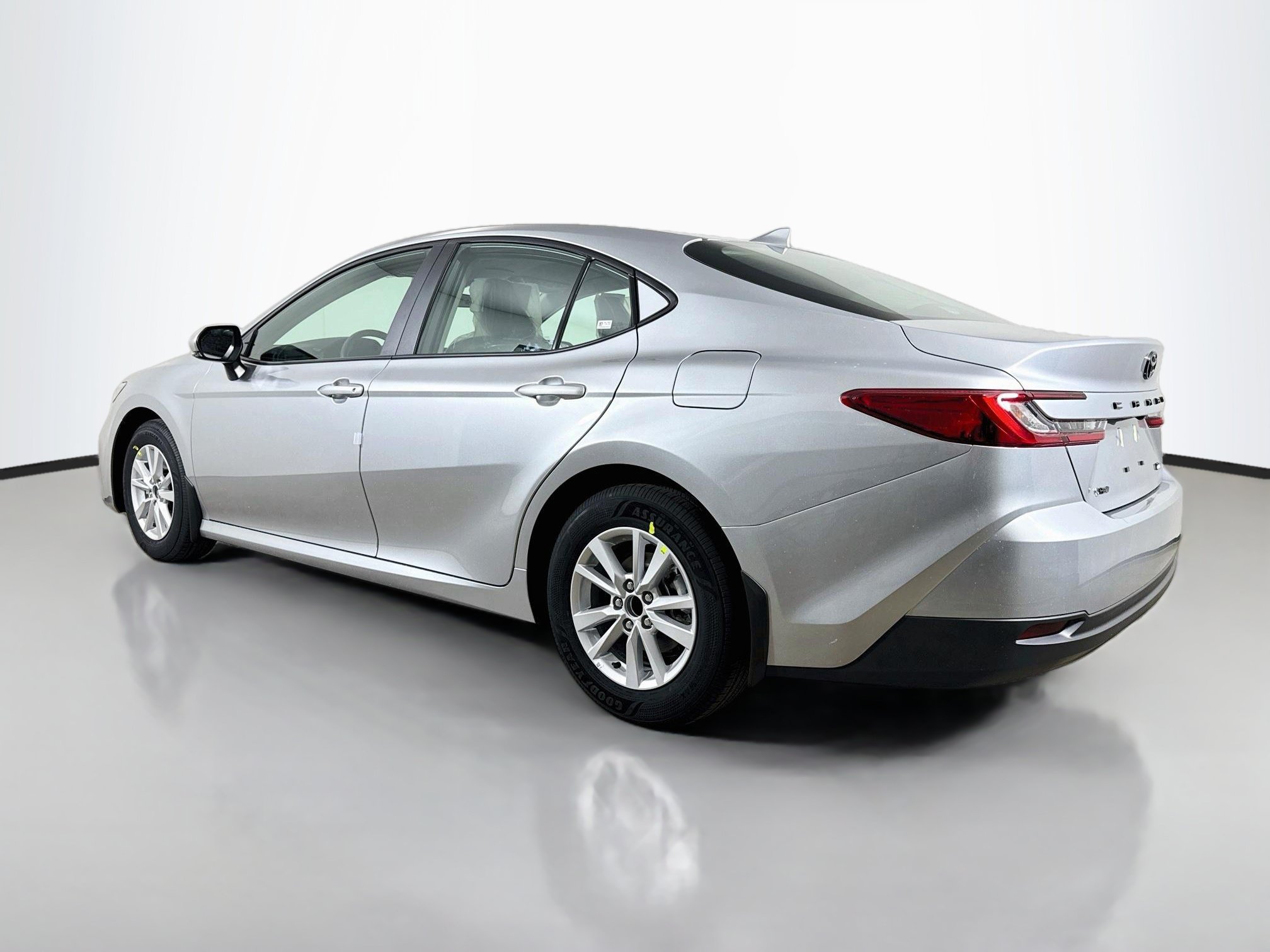 New 2027 Toyota Camry LE FWD image 5