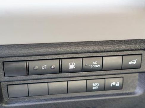 Used 2023 Mitsubishi Outlander 4WD Plug-In Hybrid image 24