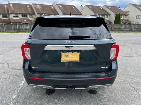 Used 2023 Ford Explorer XLT w/ Equipment Group 202A AWD/4WD image 9