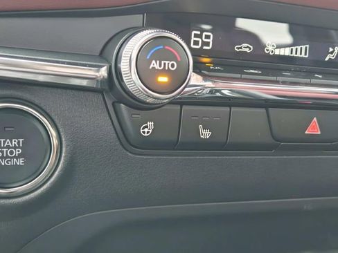 New 2026 MAZDA MAZDA3 Hatchback w/Premium Plus Pkg image 23