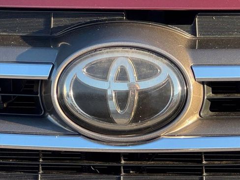 Used 2018 Toyota Highlander Limited image 12