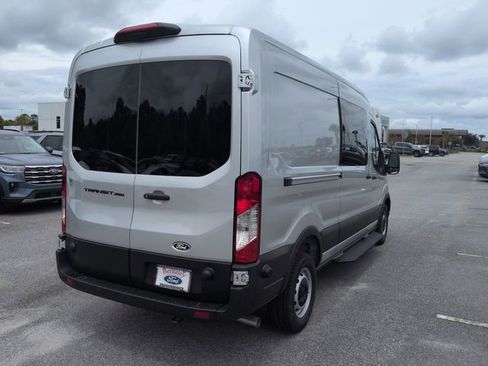 New 2026 Ford Transit 250 148 Medium Roof RWD image 4