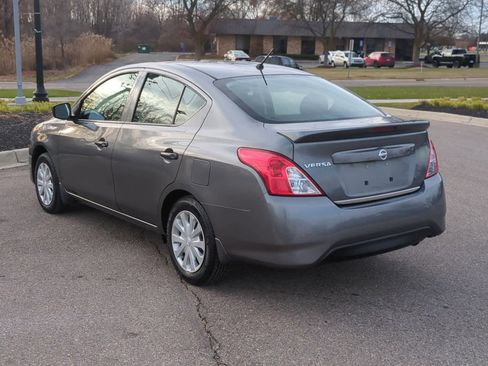 Used 2017 Nissan Versa S Plus image 6