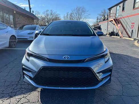 Used 2025 Toyota Corolla SE image 2