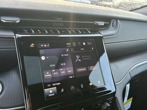 New 2025 Jeep Grand Cherokee Altitude image 25