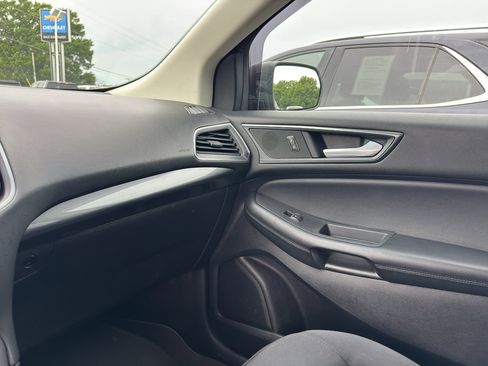 Used 2020 Ford Edge SE AWD/4WD image 15