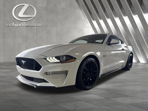 Used 2023 Ford Mustang GT Premium image 3