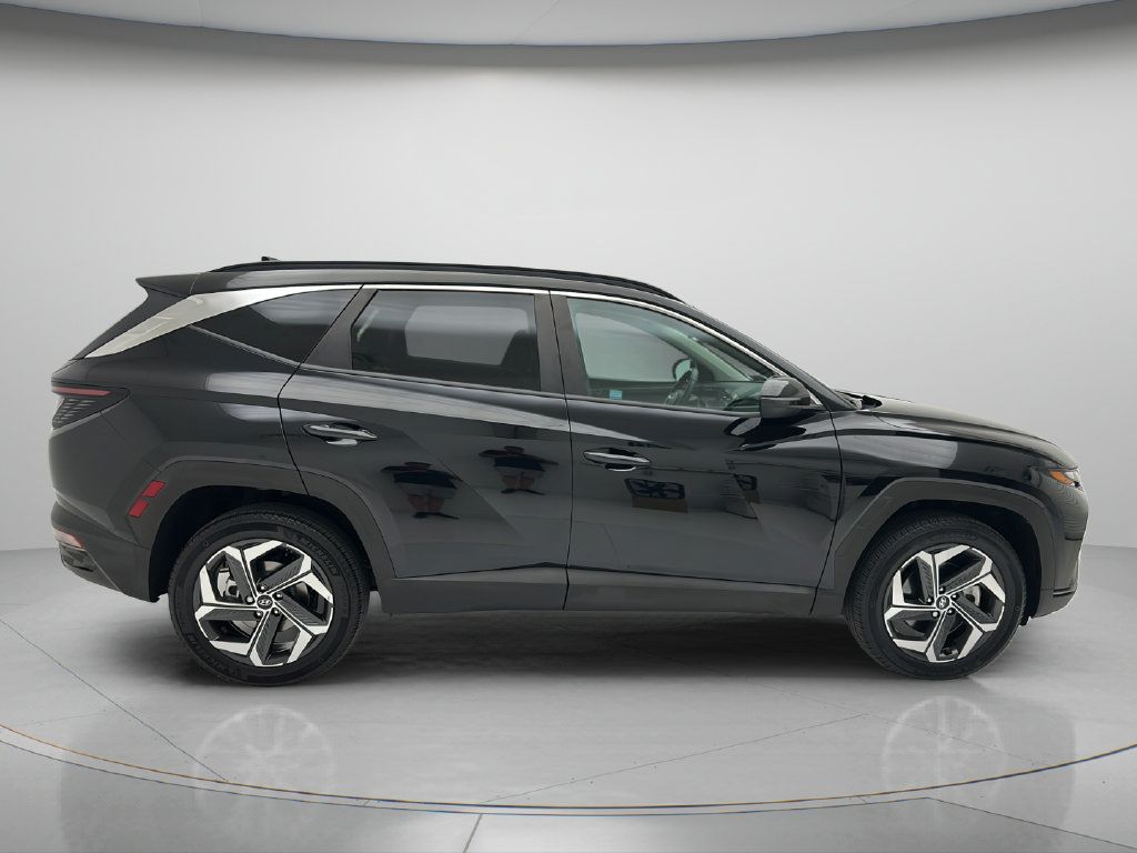 Used 2024 Hyundai Tucson SEL w/ Convenience Package AWD/4WD image 6